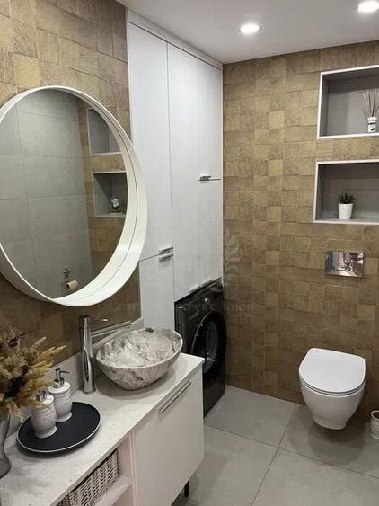 Apartament cu 3 camere decomandat, mobilat în Albert