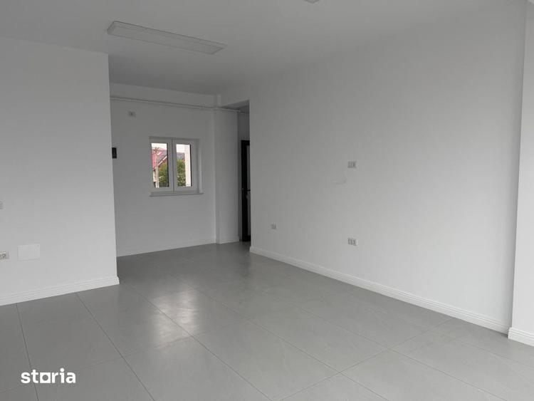 Spațiu comercial, de 33 mp, în Central