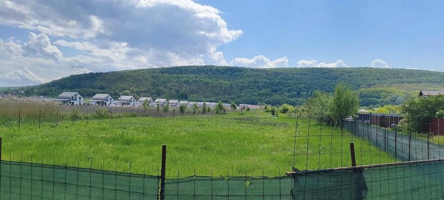 Teren de 940 mp, în Hemeiuș