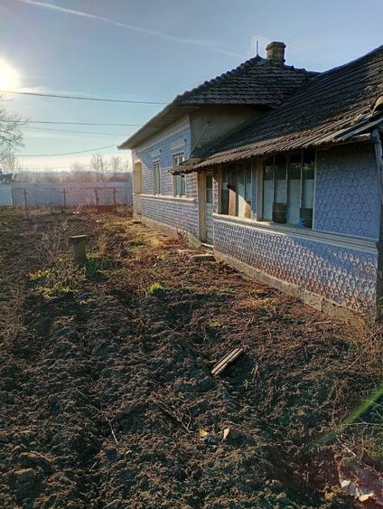 Casă cu 4 camere în Valea Popii