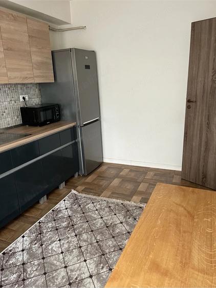 Apartament cu 2 camere decomandat în 1 Mai