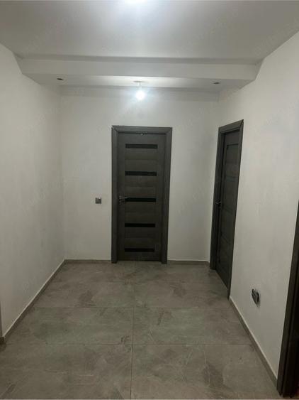Casă cu Teren 270 Mp în Vidra