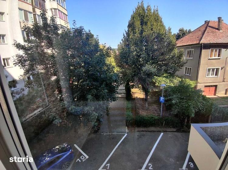 Apartament cu 2 camere decomandat în Mărăști