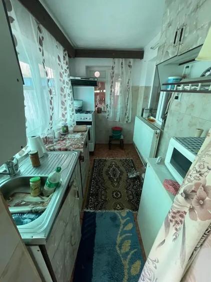 Casă cu 4 camere în Valea Părului