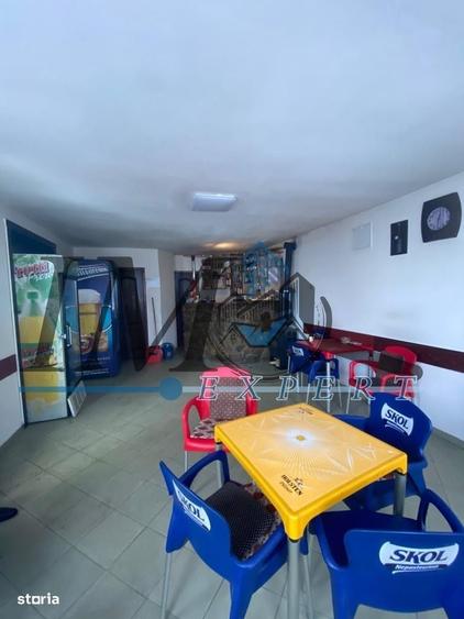 Spațiu comercial, de 110 mp, în Teiu
