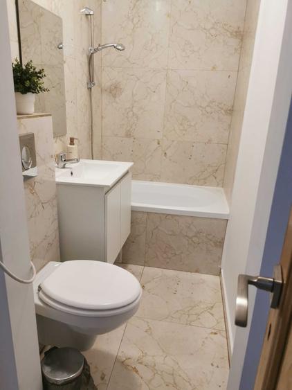 Apartament cu 2 camere semidecomandat în CET
