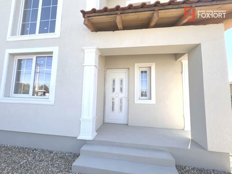 Duplex cu 4 camere cu Canalizare în Moșnița Nouă