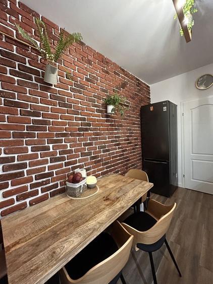 Apartament cu 2 camere decomandat în Metalurgiei