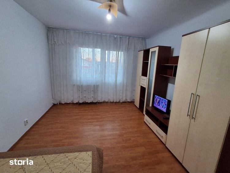 Garsonieră decomandată în Brazda lui Novac