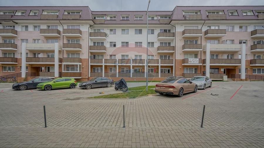 Garsonieră semidecomandată, mobilată în Sânpetru