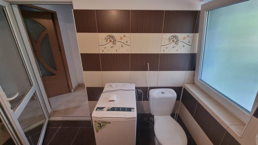 Casă cu 2 camere cu Teren 200 Mp în Central