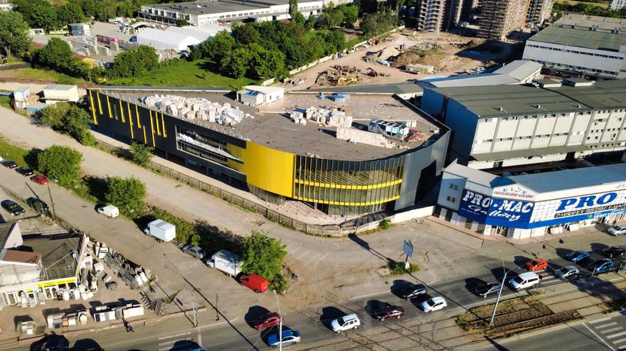 Spațiu comercial, de 6,000 mp, în Militari