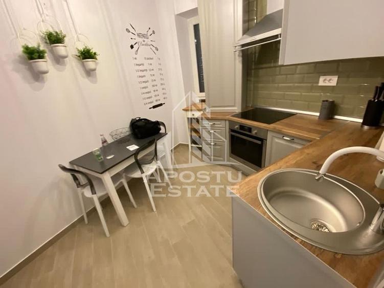 Apartament de lux, cu 2 camere, decomandat, in IRIS - 9