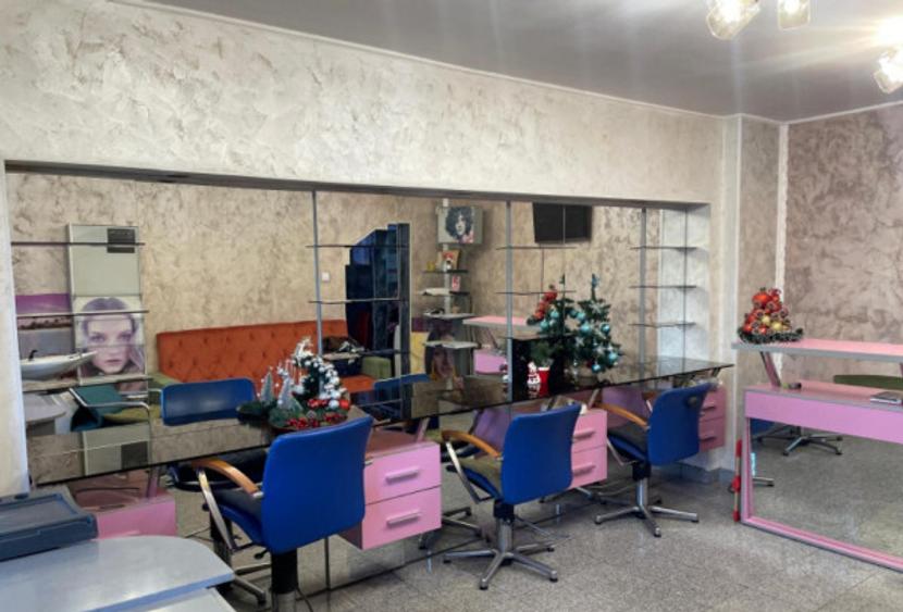 Apartament cu 4 camere zona 9 Mai - 5