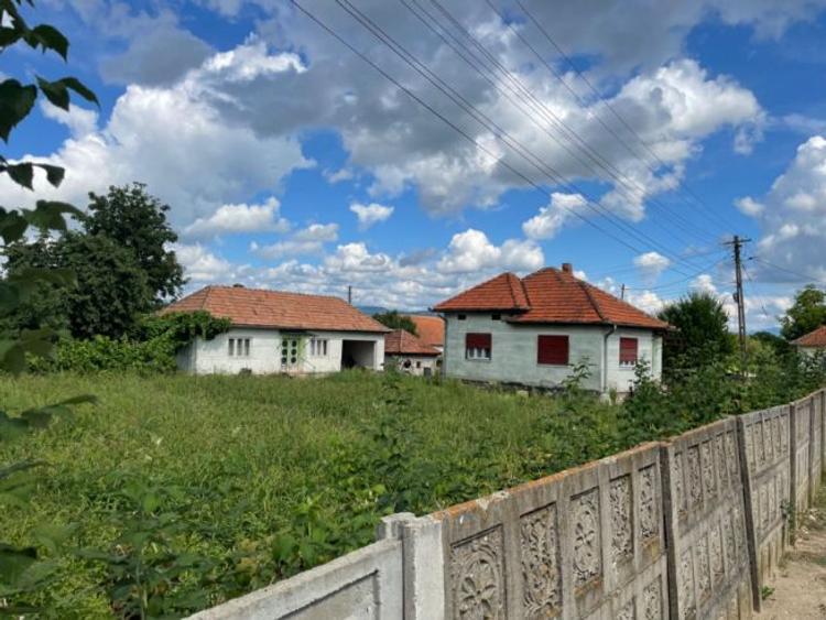 URGENT! CASA DE VANZARE, TEREN MARE, POZITIE EXCELENTA - 1