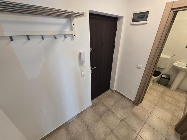 Garsonieră decomandată în Central