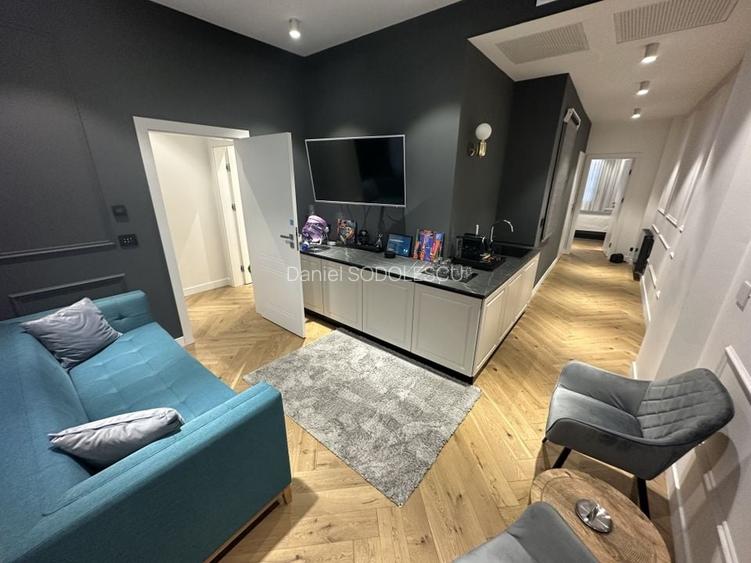 Apartament   4 camere