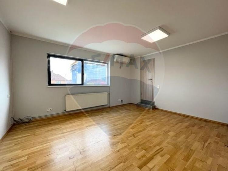 Clădire Corporate Premium de inchiriat, Calea Dumbravii - 9