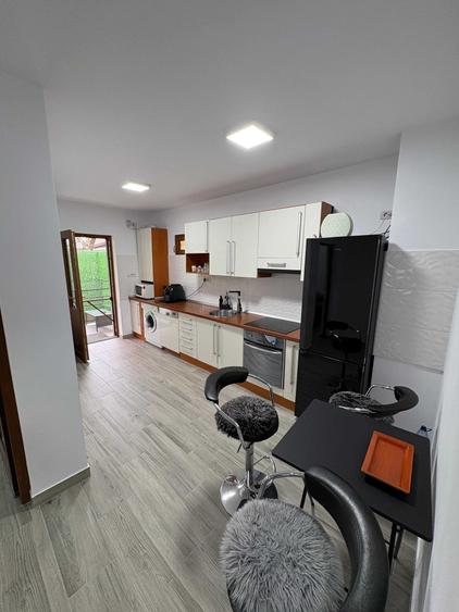 Casă cu 3 camere cu Teren 25 Mp în Central