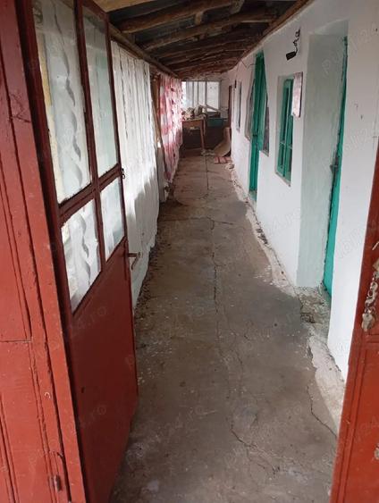 Casa batraneasca de vanzare - 7