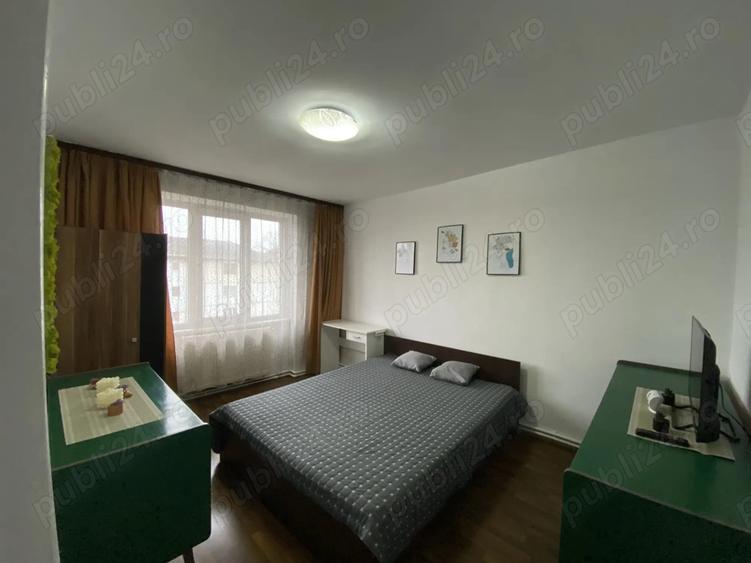 Proprietar vand apartament 2 camere - 2