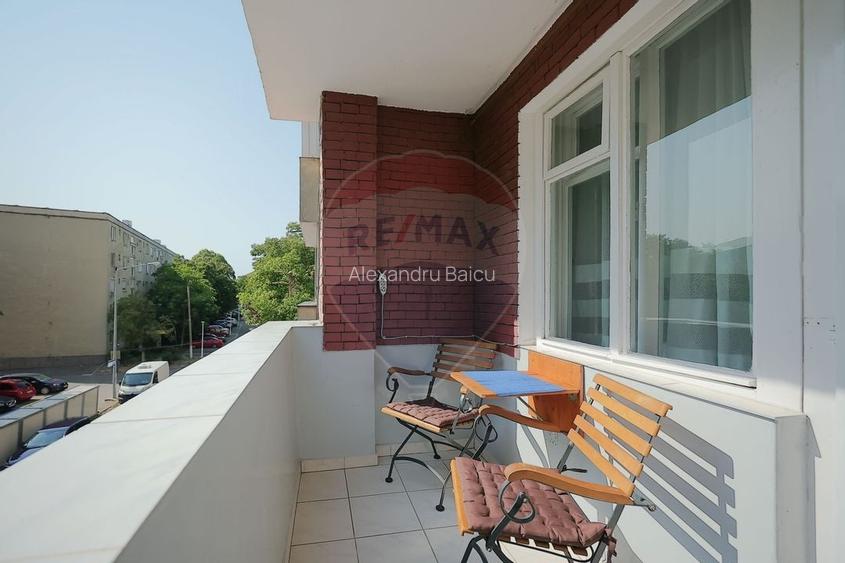 Apartament cu 3 camere, De Vanzare, tip U, etaj 1, Rogerius