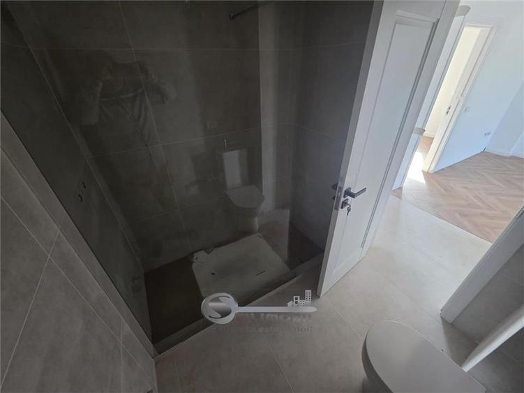 Apartament cu 2 camere nedecomandat în Bucium
