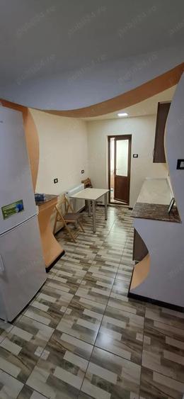 Apartament 2 camere de vanzare Targu Carbune?ti - 2