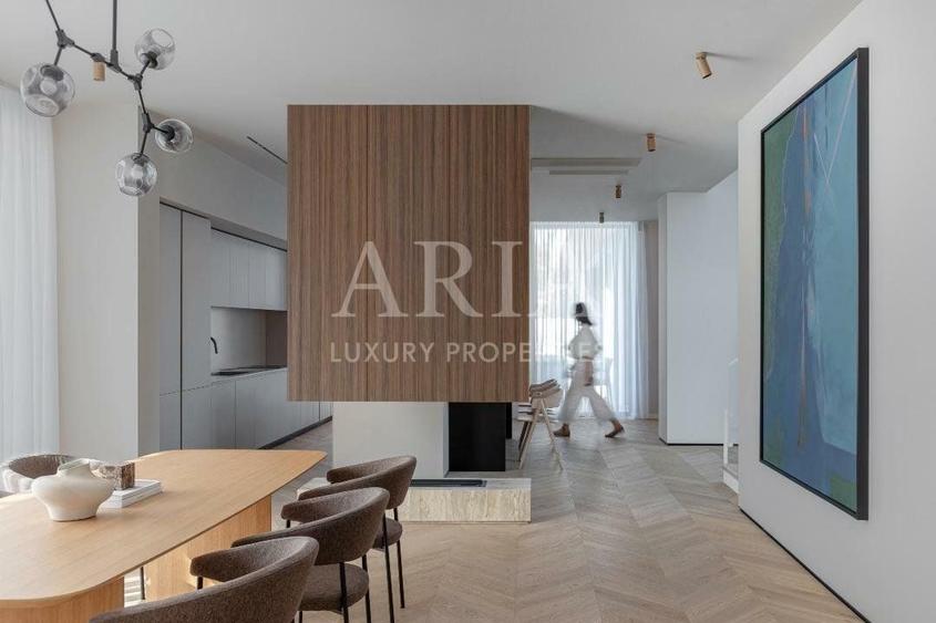 REZIDENȚĂ CONTEMPORANĂ CU DESIGN ICONIC | POZE REALE | - 8