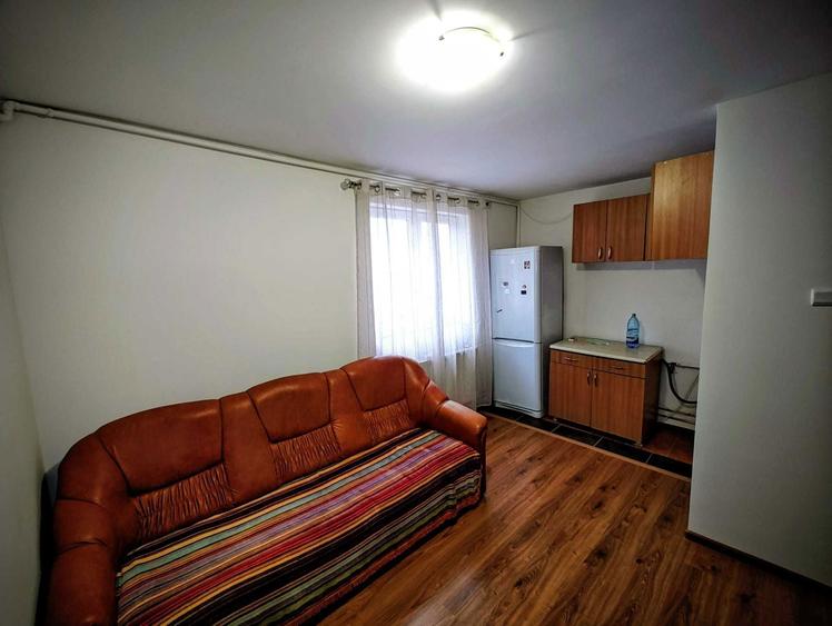 Vand 2 garsoniere unite, renovate, centrala proprie - 4