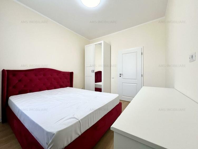 SUPERB / GRADINA GENEROASA / LOC PARCARE - 22