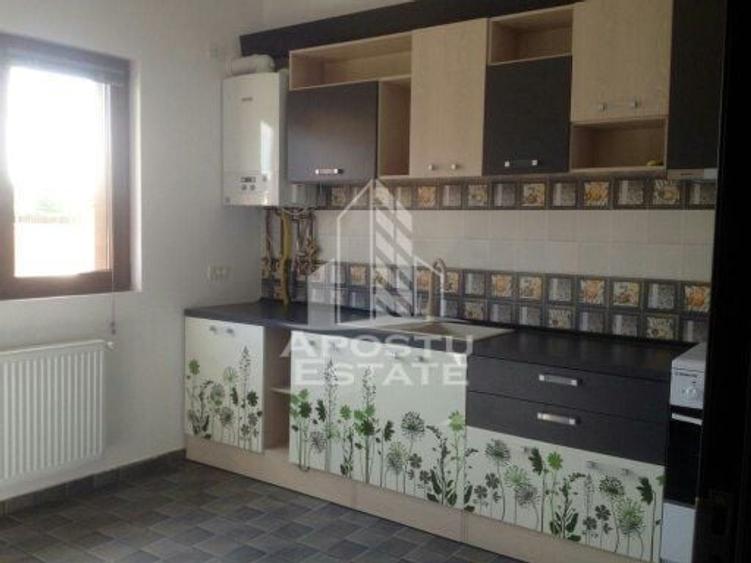 Jumatate de Duplex de inchiriat, 125 mp, curte 320 mp, Dumbravita - 6