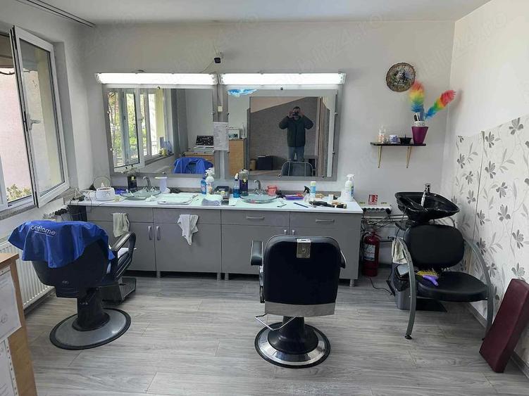 AFACERE LA CHEIE Frizerie moderna in municipiul Or?ova - 1