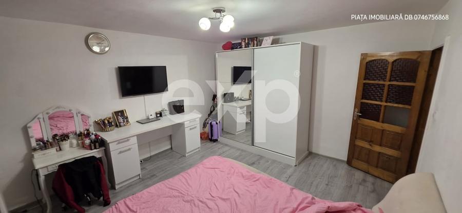 Apartament 2 Camere Decomandat – Micro 4, Târgoviște – foarte spațios - 5