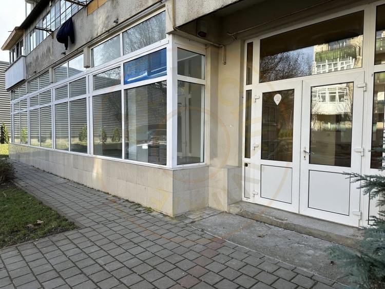 Inchiriere/Vanzare Spatiu Comercial 145,55 mp, Zona Kaufland - Carei - 1