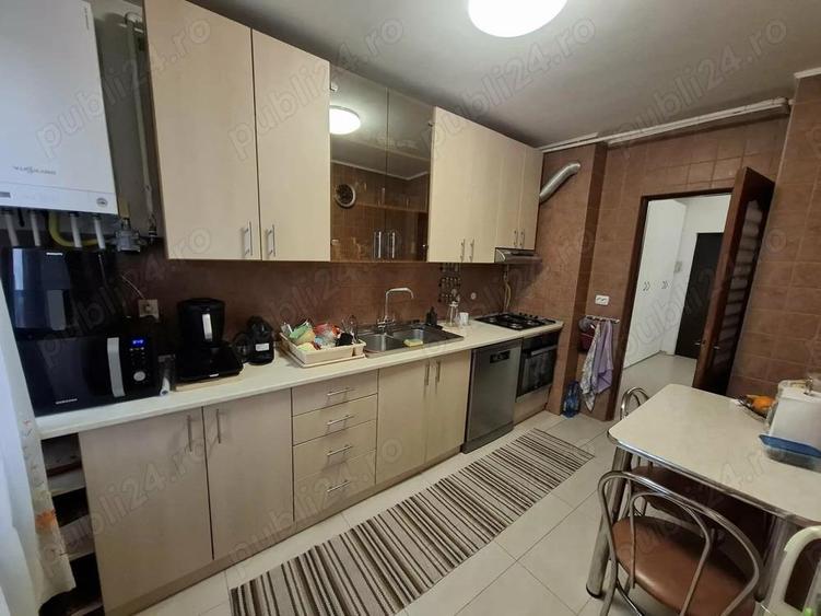 B-dul Unirii (tronson Catedrala Ortodoxa si Kaufland) apartament 3 camere, decomandat, 2 balcoane - 7