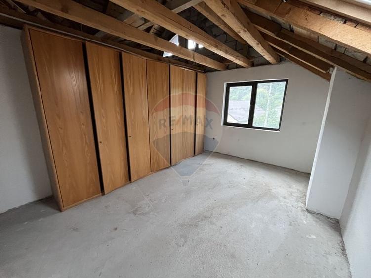 Casa de vanzare in Campulung la pret de apartament. - 4