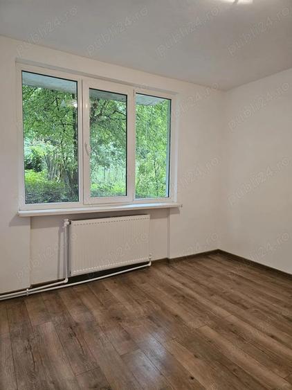 Apartament,decomandat,2 camere,Str.Mihai Eminescu! - 1