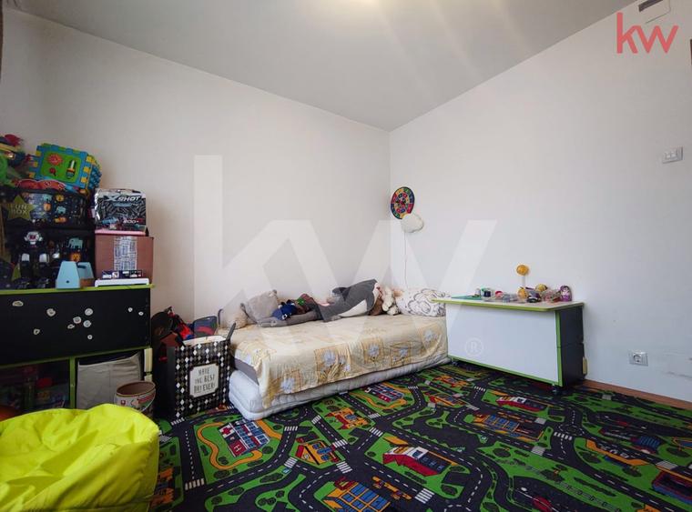 Apartament generos 3 camere, 1 Mai - 4