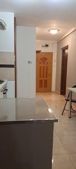 Proprietar inchiriez apartament cu doua camere mobilat modern - 4