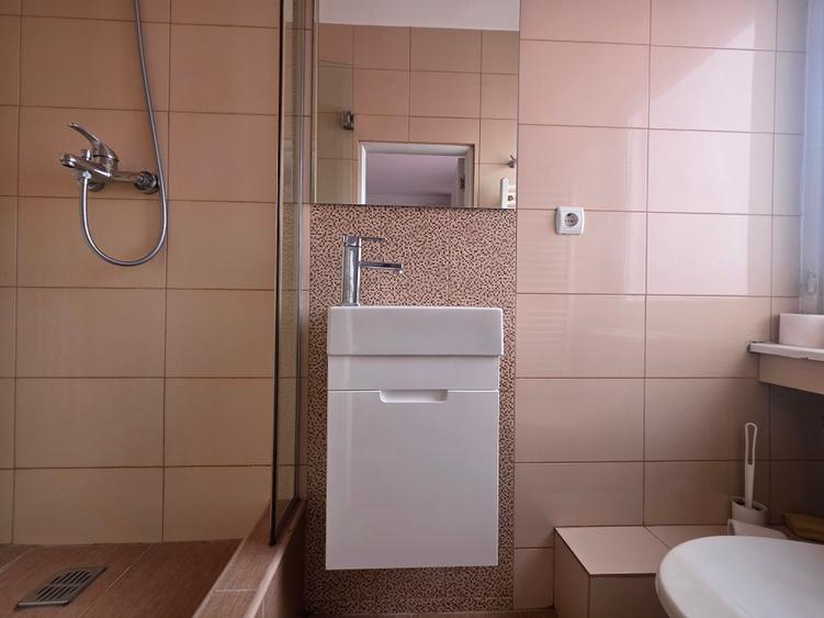 ROMANA - Garsonieră cochetă de închiriat – fix în centrul acțiunii ! Centrala! - 8