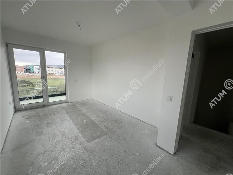 Casa cu 4 camere si teren 250 mp in Selimbar zona Triajului - 12