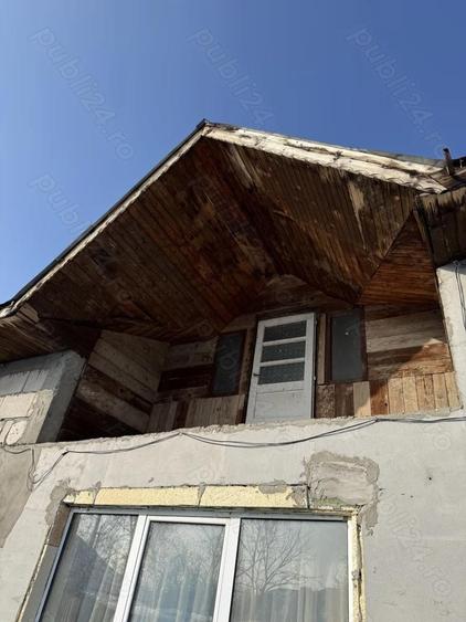 Casa batraneasca cu teren generos 3700mp - 2