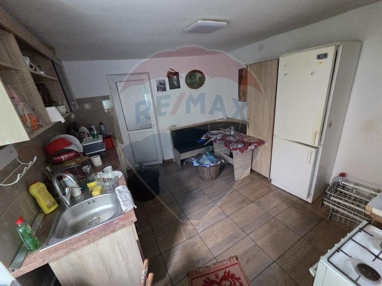 Ansamblu casa de locuit, hala productie ,spatiu de birouri si teren - 18