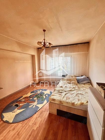 Apartament cu 3 camere decomandat în Central