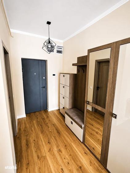 Apartament cu 2 camere decomandat în Livezeni