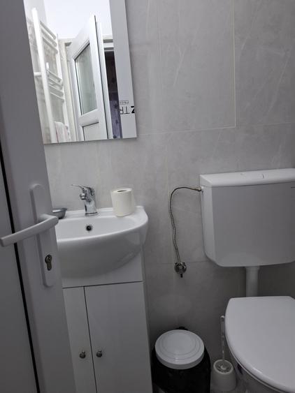 garsoniera noua, moderna, gaz, intrare separata, curata, la curte, 300 euro - 12