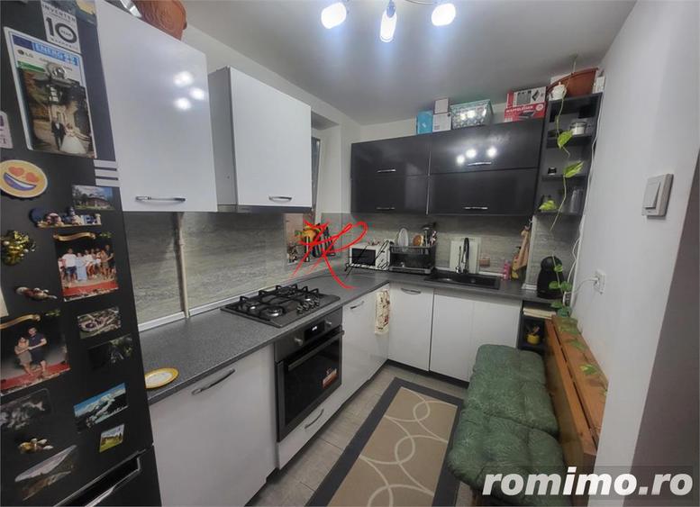 Vanzare apartament 4 camere Tei, complet renovat si mobilat - 8