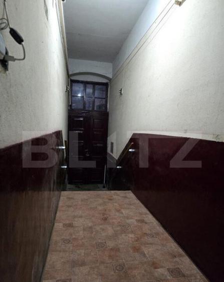 Casa de vanzare, 6 camere, 137 mp, teren 579 mp, zona semice - 4