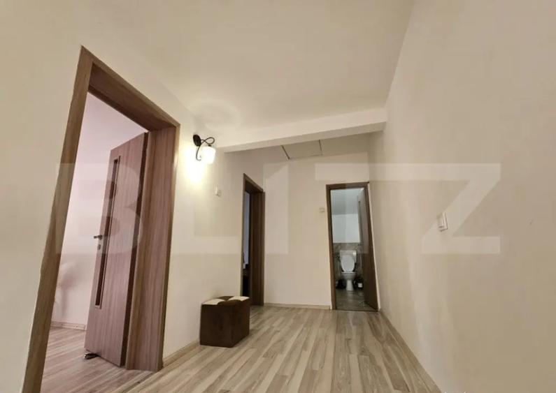 CASA SUPERBA CU 5 CAMERE, 168 MP, IN ?OIMU? LA 15 MINUTE - 13